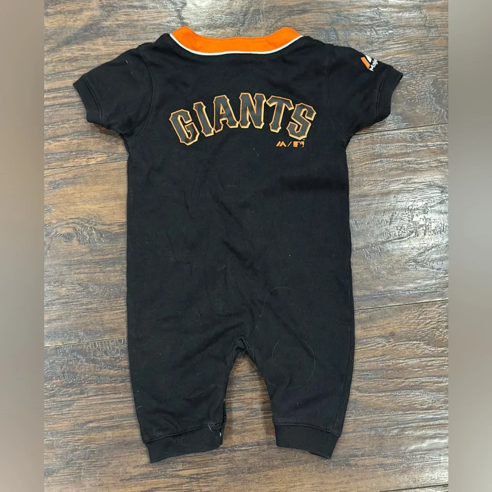 Genuine Merchandise bundle san